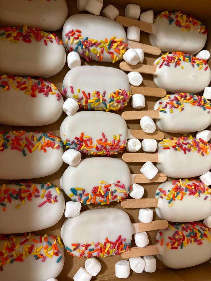 Funfetti — Allie Pops in Menlo